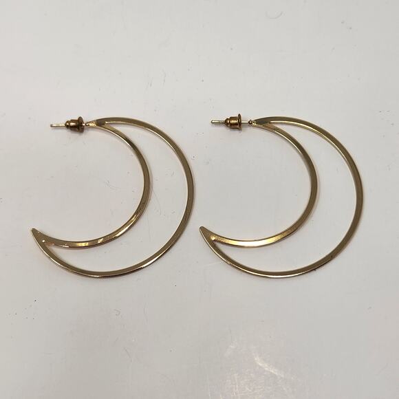 Crescent Moon Gold Tone Metal Post Oversized Earrings Fashion Celestial Jewelry - Picture 4 of 5